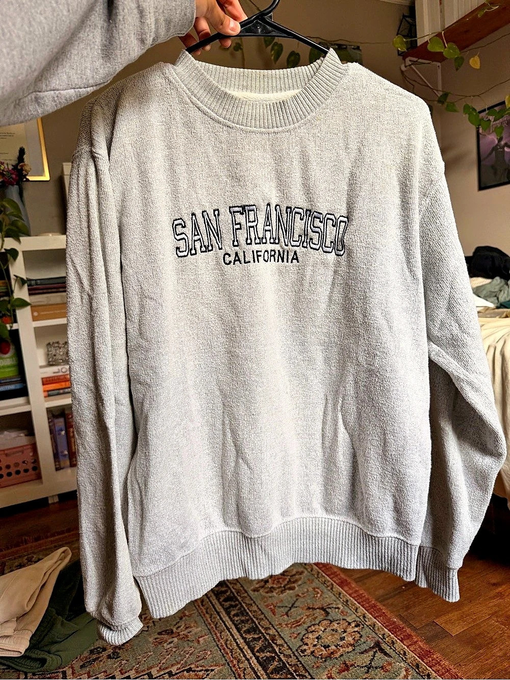 San Francisco Graphic Crewneck in Gray